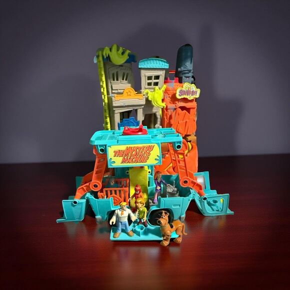 FP Imaginext Scooby-Doo Haunted Ghost Town, Transforming Mystery Machine Figures - Picture 1 of 16